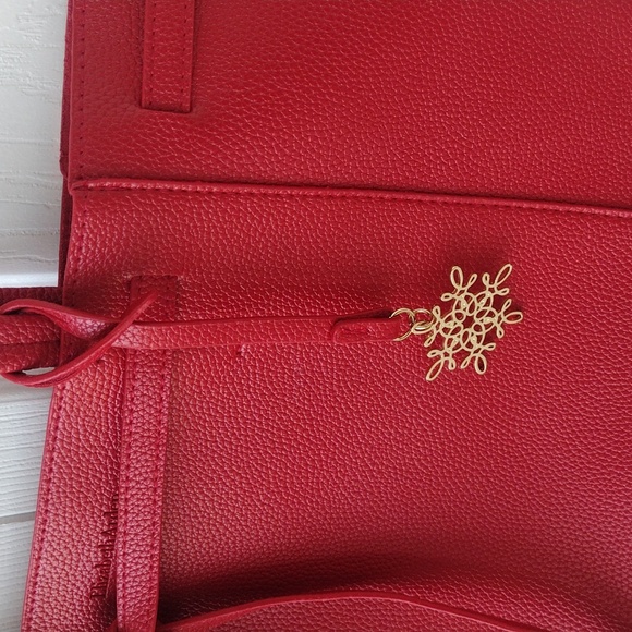Elegant Red Tote Bag - Picture 5 of 17